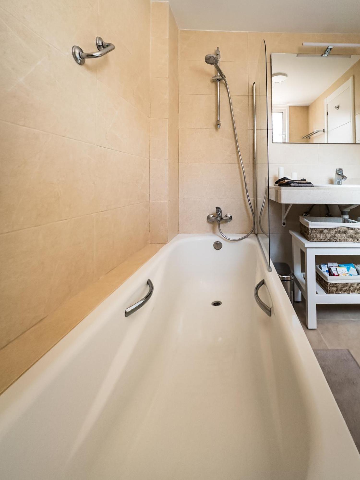 Luna - Ac, 2 Pools, Panoramic Ocean, Private Garage, Fibre Net Puerto de Santiago  Esterno foto